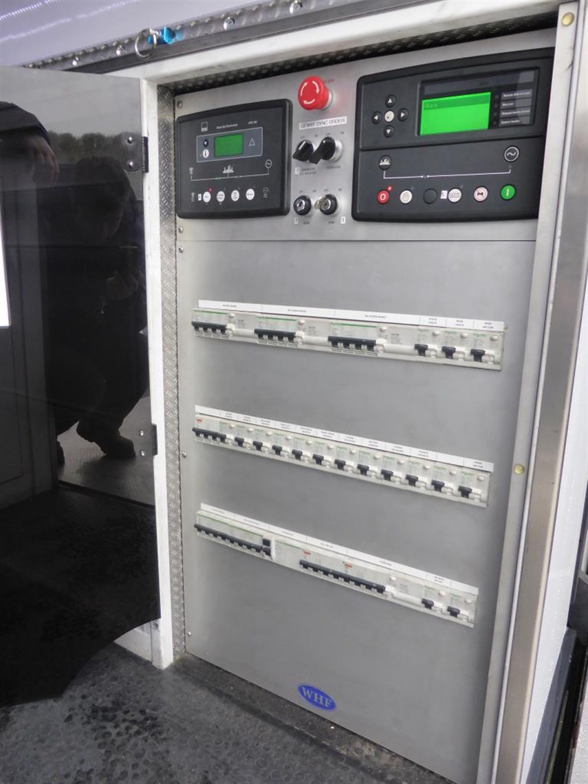 ex-marussia-f1-race-trailer