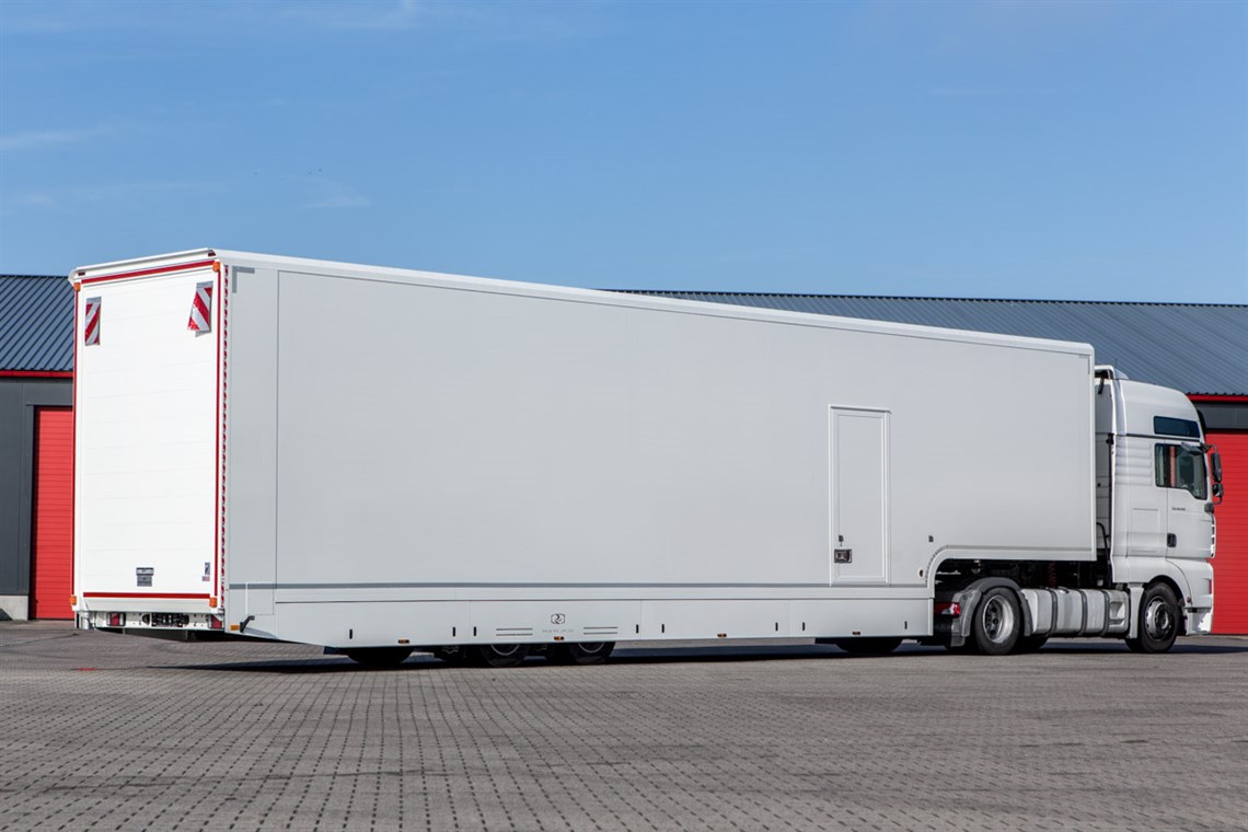 new-racetrailer-double-deck-4-cars-6-beds-kit