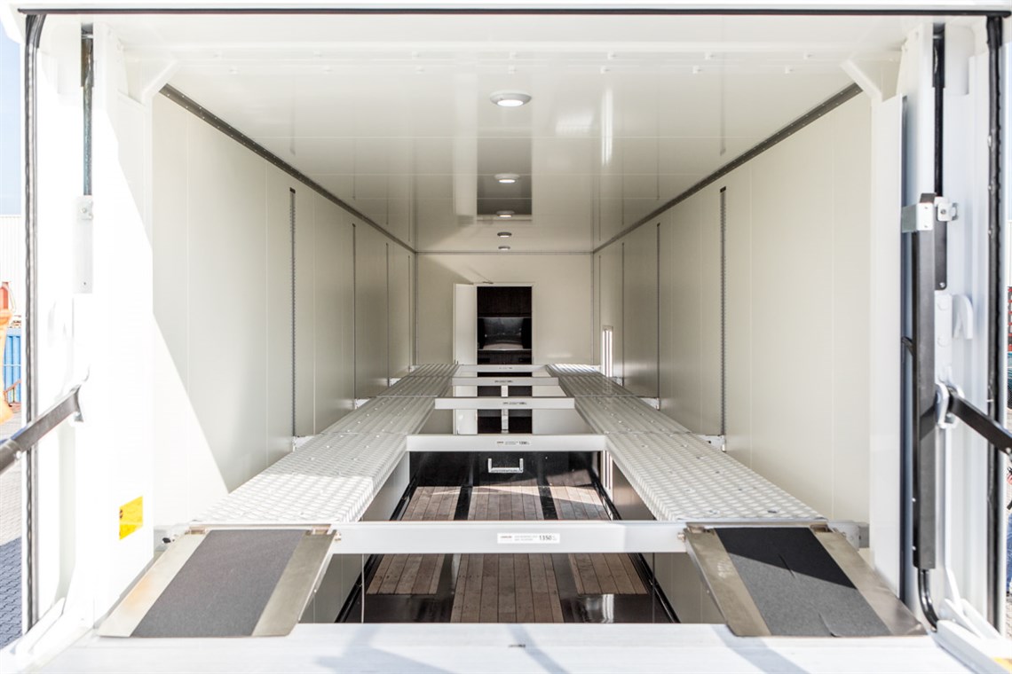 new-racetrailer-double-deck-4-cars-6-beds-kit