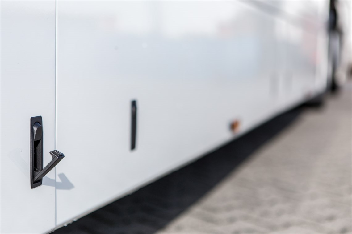 new-racetrailers-office-up-to-4-cars-dholland