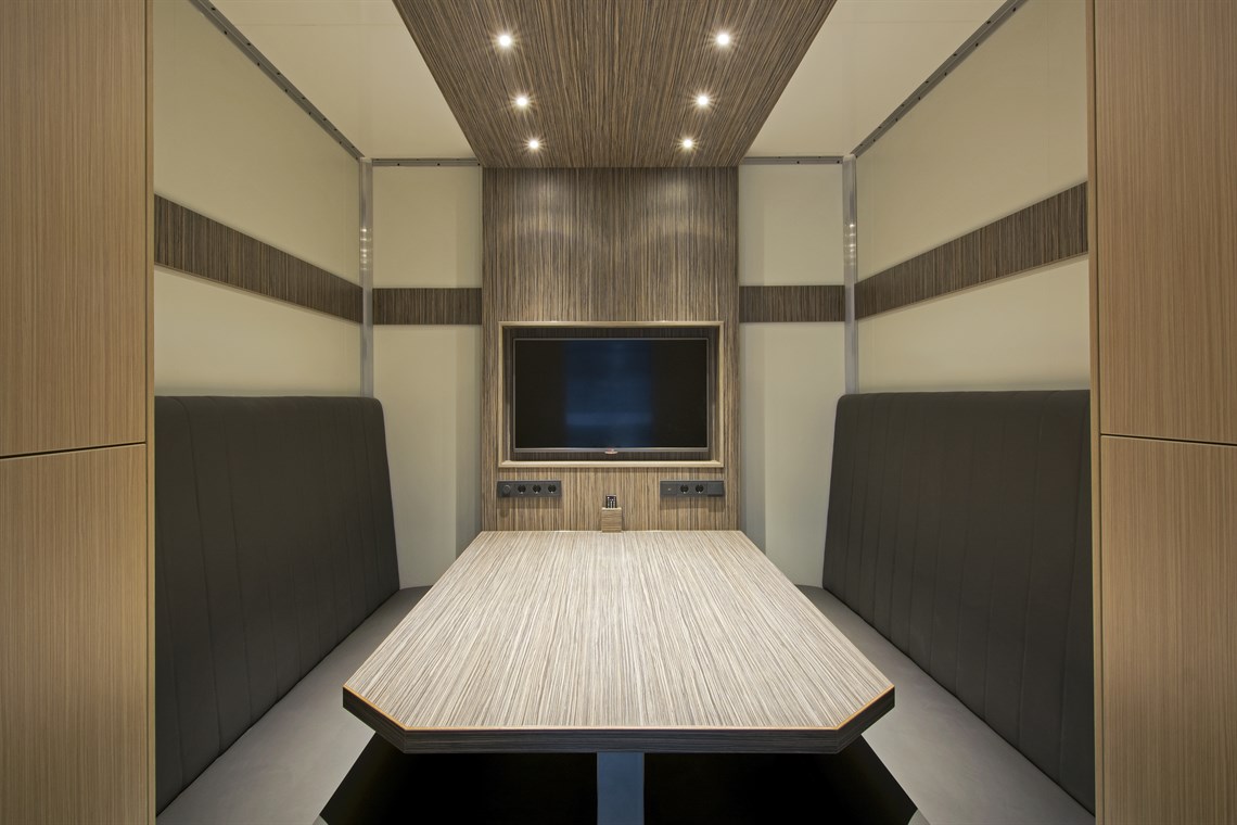 new-racetrailers-office-up-to-4-cars-dholland