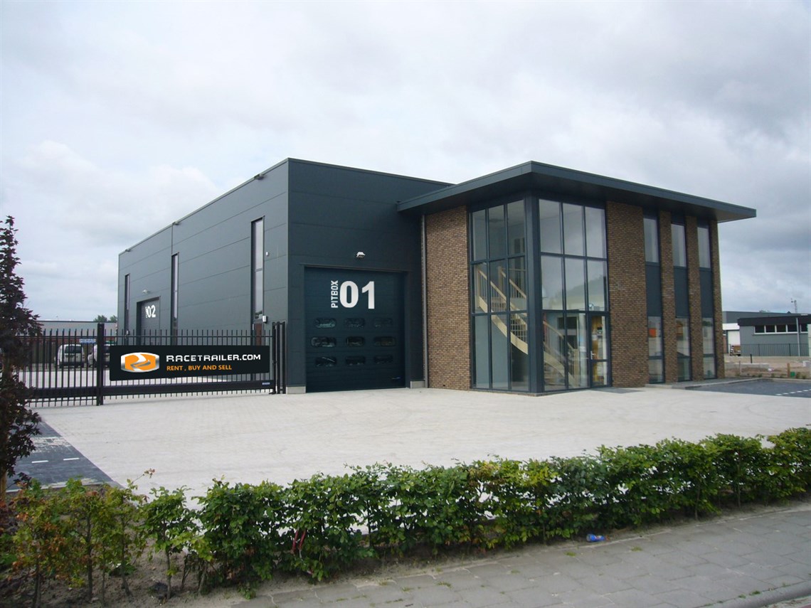 new-racetrailers-office-up-to-4-cars-dholland