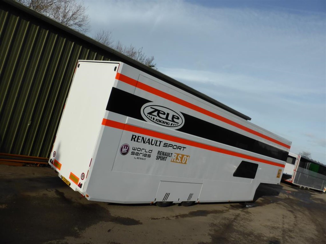 sold-4-car-transporter-with-office