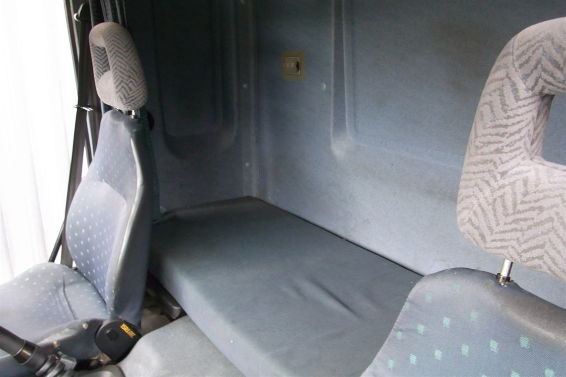 daf-fa-65-race-car-transporter