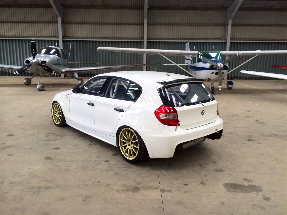 bmw-e87-130i-challenge-car