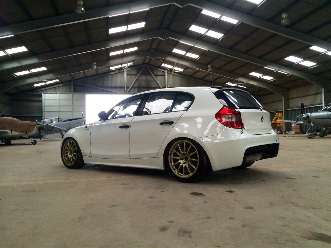 bmw-e87-130i-challenge-car