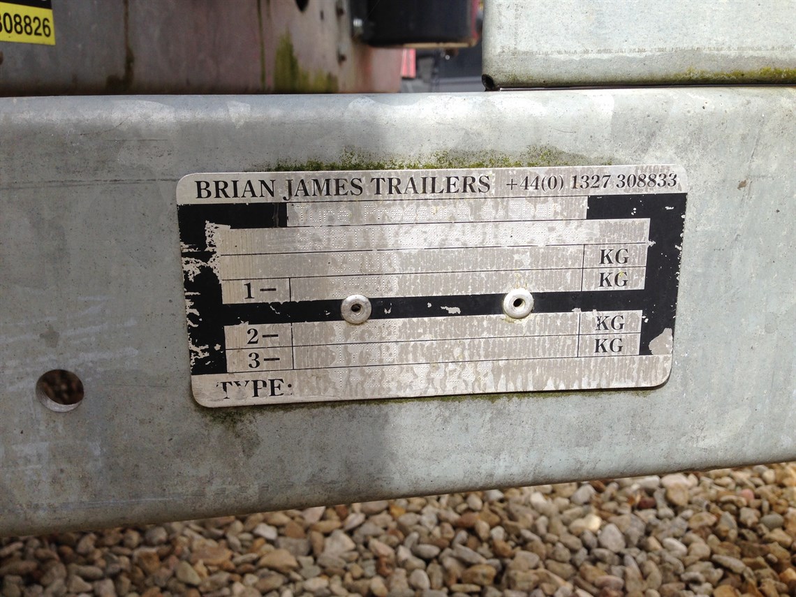 two-car-trailer-with-curtain-sides