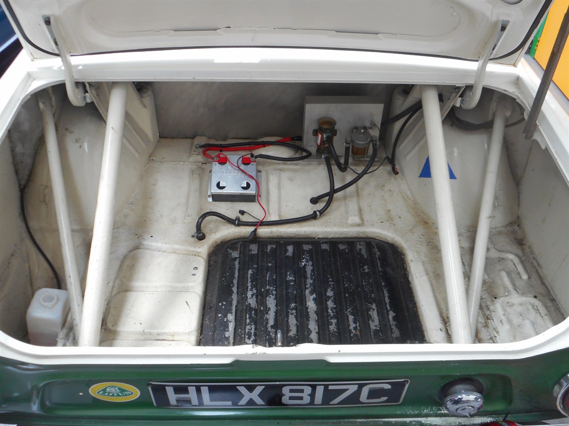 genuine-lotus-cortina-historic-race-car