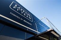 lotus-f1-team-pump-up-racetrailer