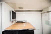 lotus-f1-team-pump-up-racetrailer