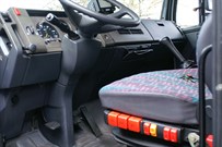 race-car-transporter-75-to-mercedes-benz-lhd