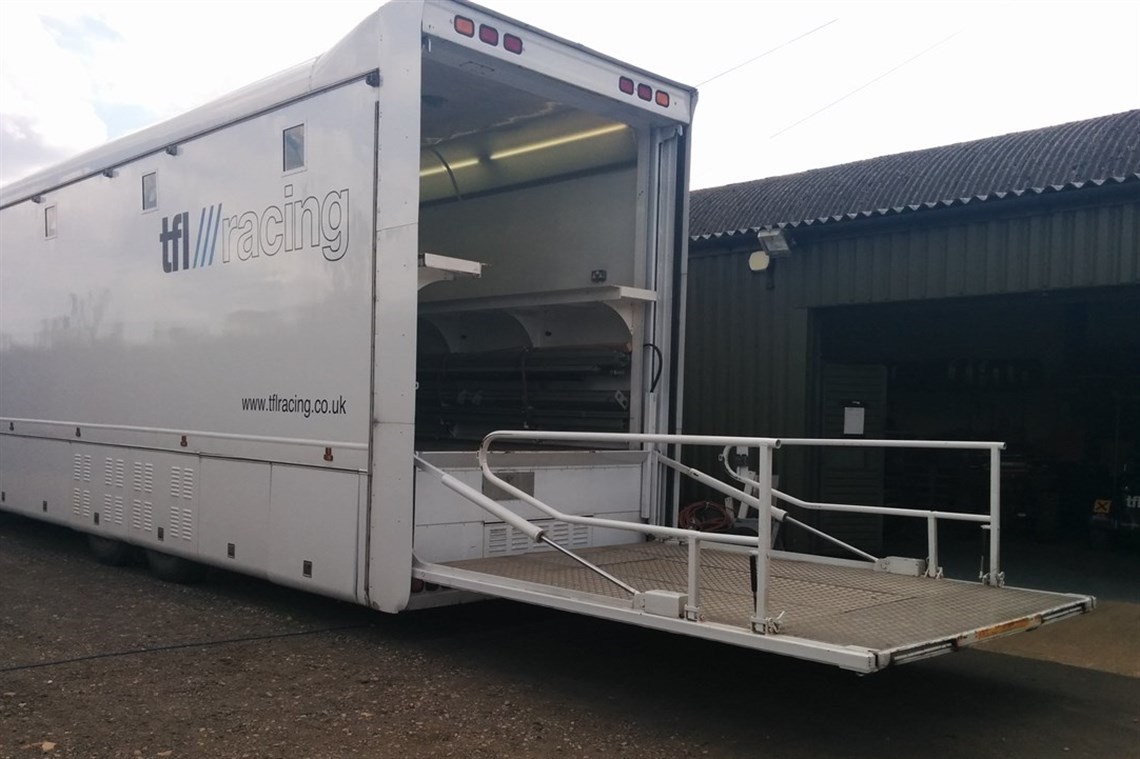 double-deck-trailer-with-office