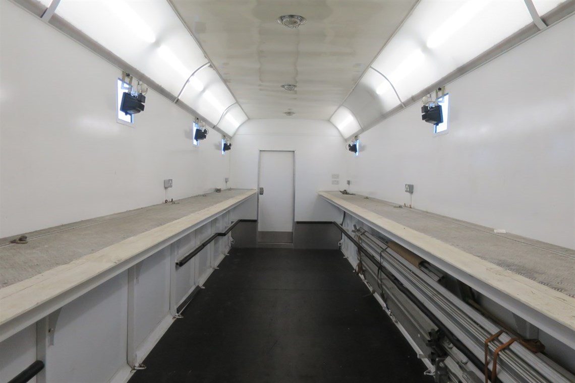 double-deck-trailer-with-office