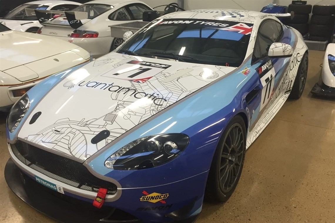 aston-martin-vantage-gt4-chassis33-bgt-2015-s