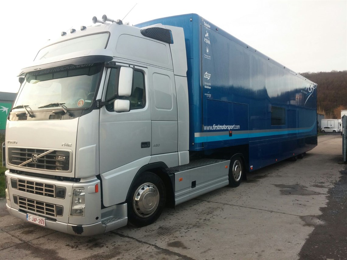 4-car-race-trailer-tractor-unit