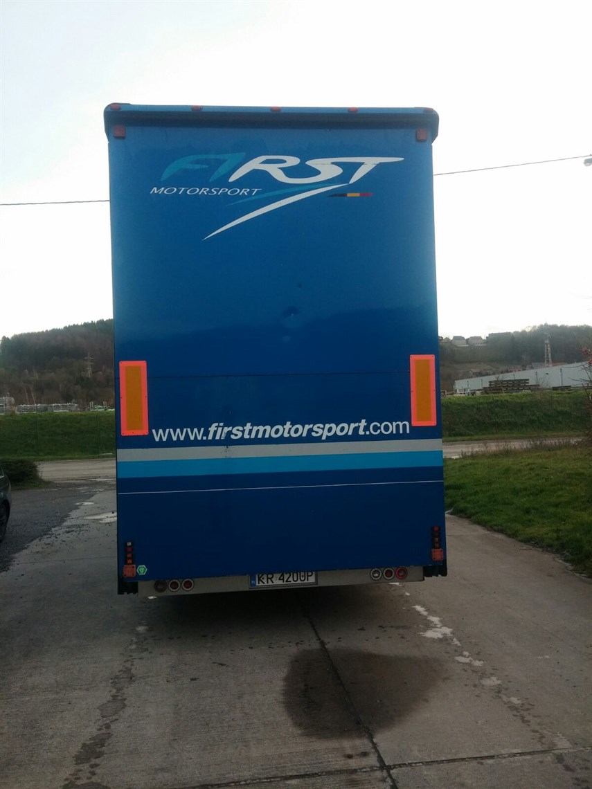 4-car-race-trailer-tractor-unit