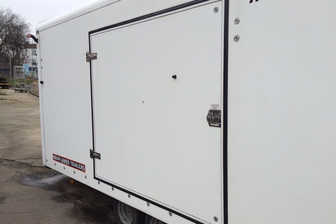 brian-james-race-shuttle