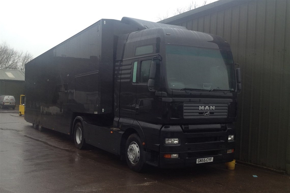 5-car-race-transporter-man-tractor-unit