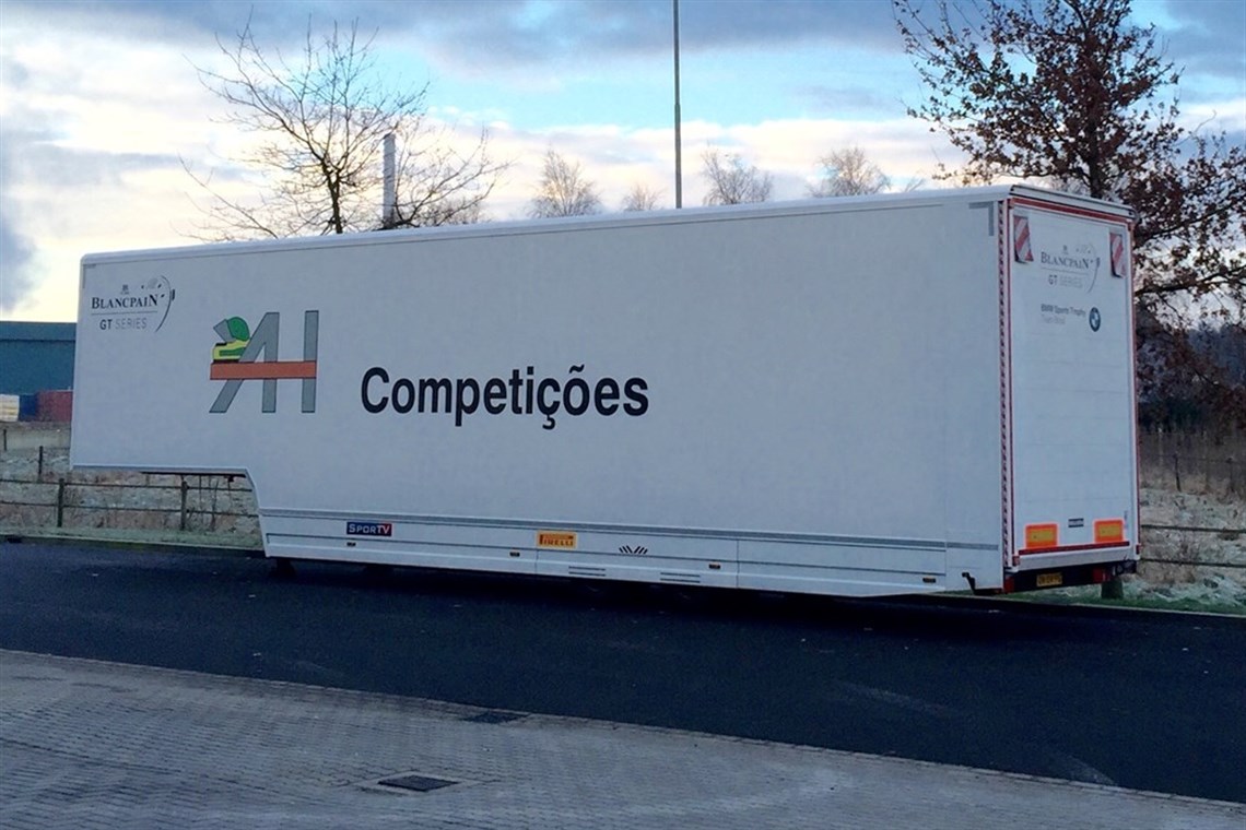 racetrailer-20153-with-office-double-deck