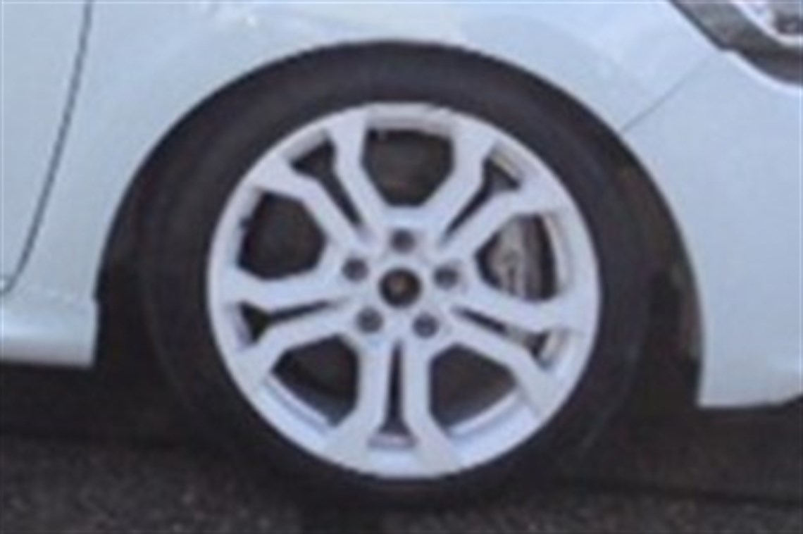 clio-cup-car-x98-wheels