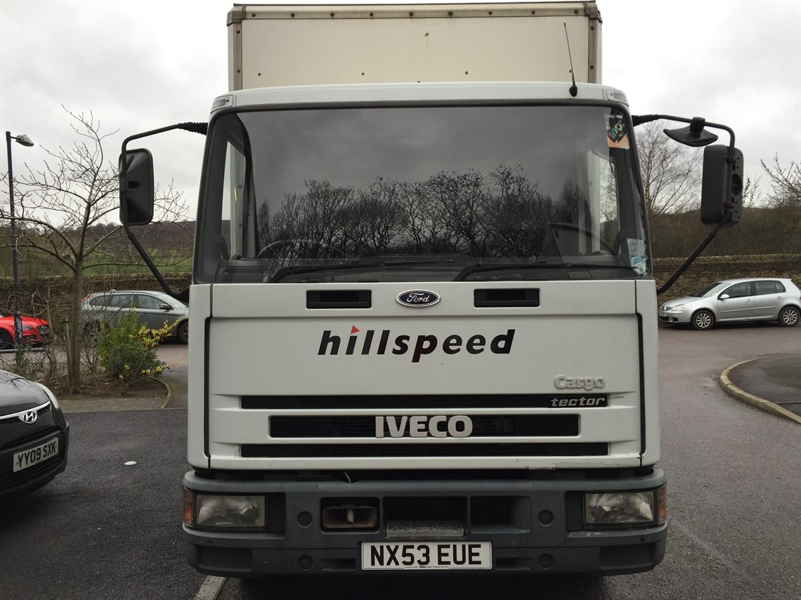 iveco-75e17---75-ton-2-car-race-transporter