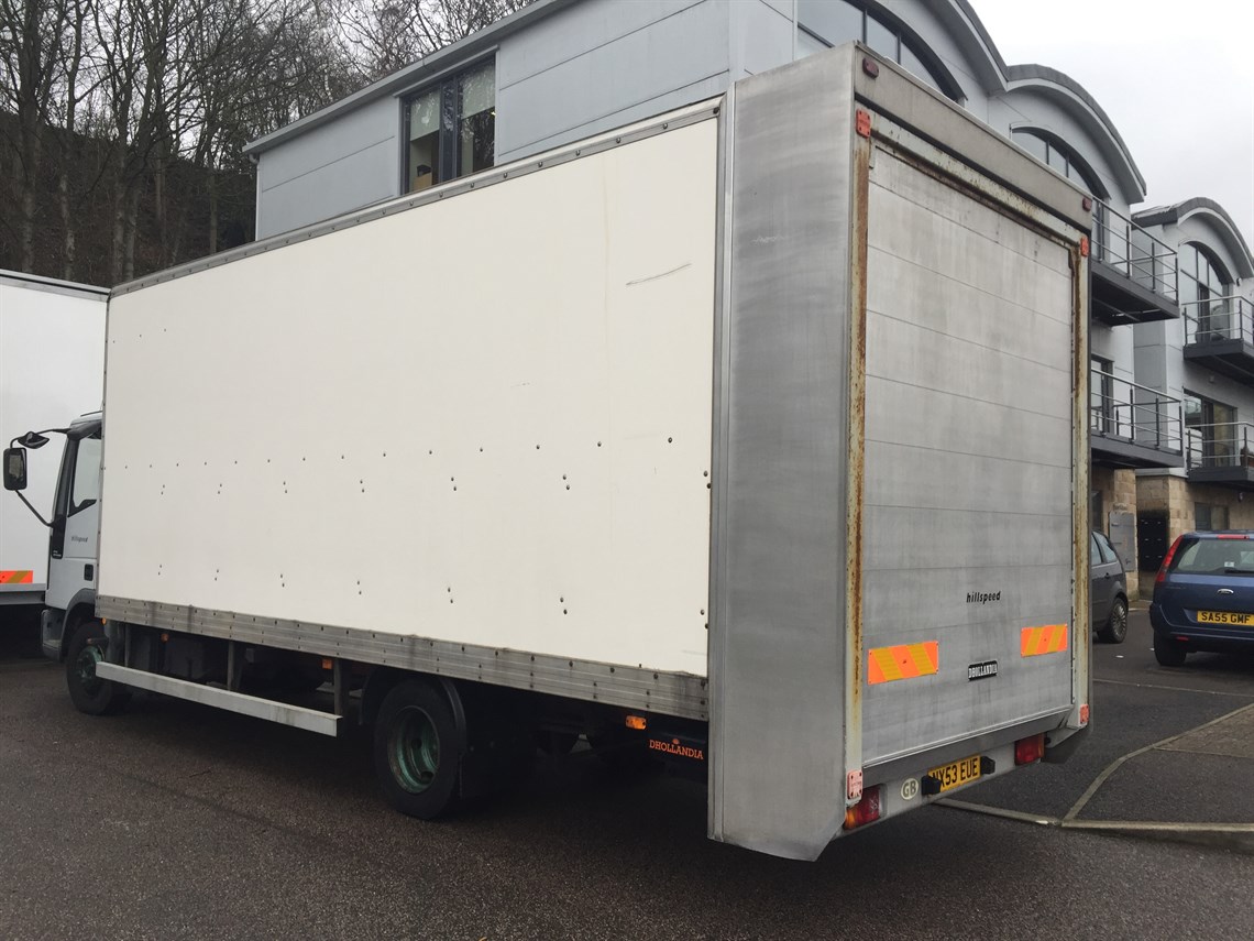 iveco-75e17---75-ton-2-car-race-transporter