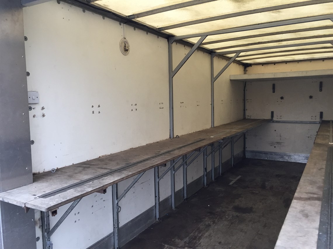 iveco-75e17---75-ton-2-car-race-transporter