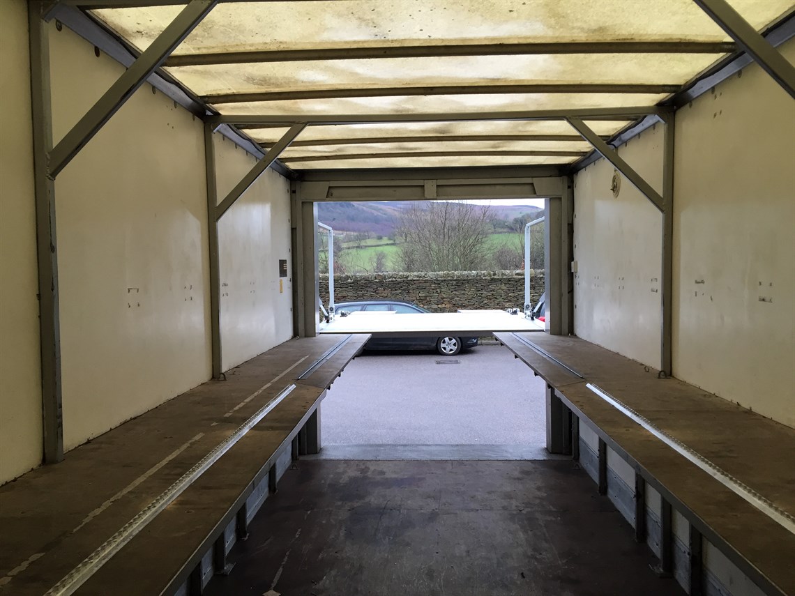 iveco-75e17---75-ton-2-car-race-transporter