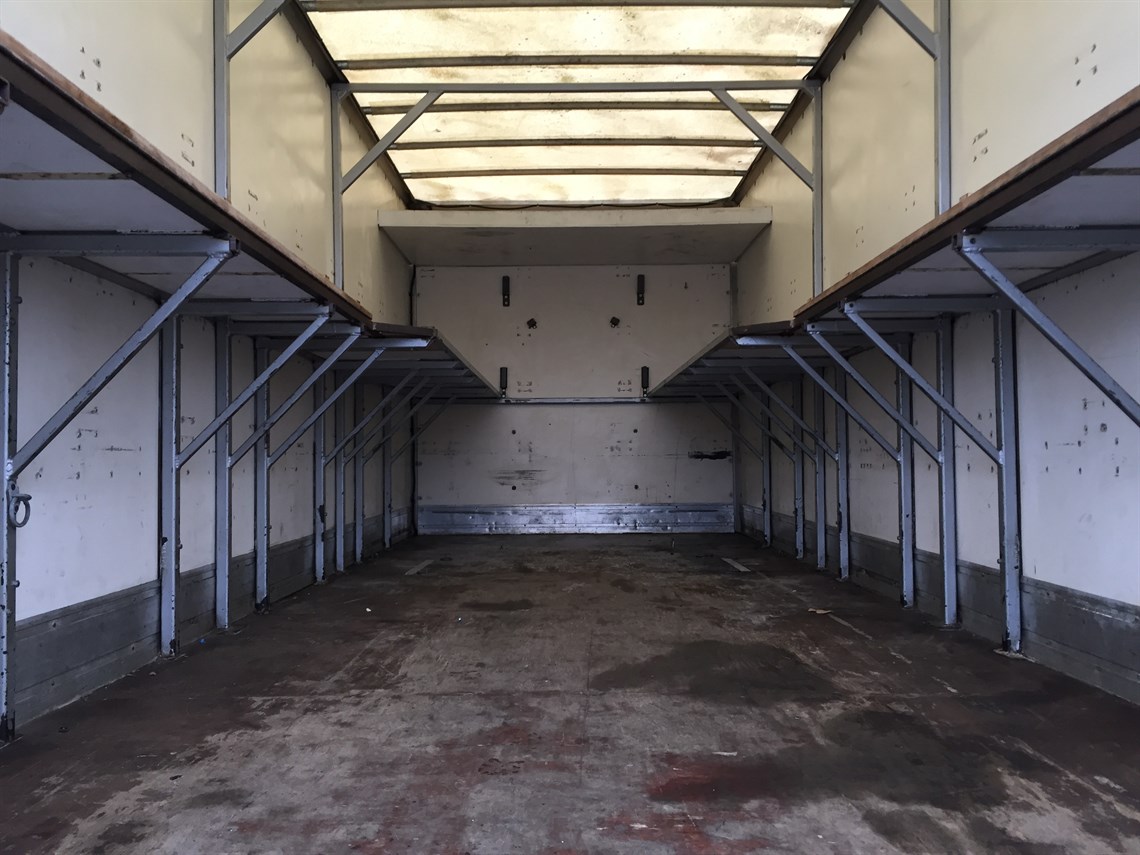 iveco-75e17---75-ton-2-car-race-transporter