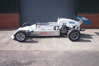 lola-super-vee-324-1975