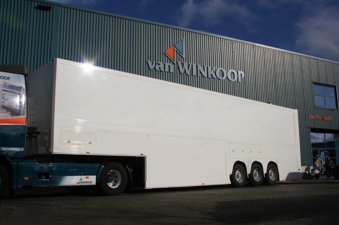 refurbished-double-deck-race-trailer-for-3-ca