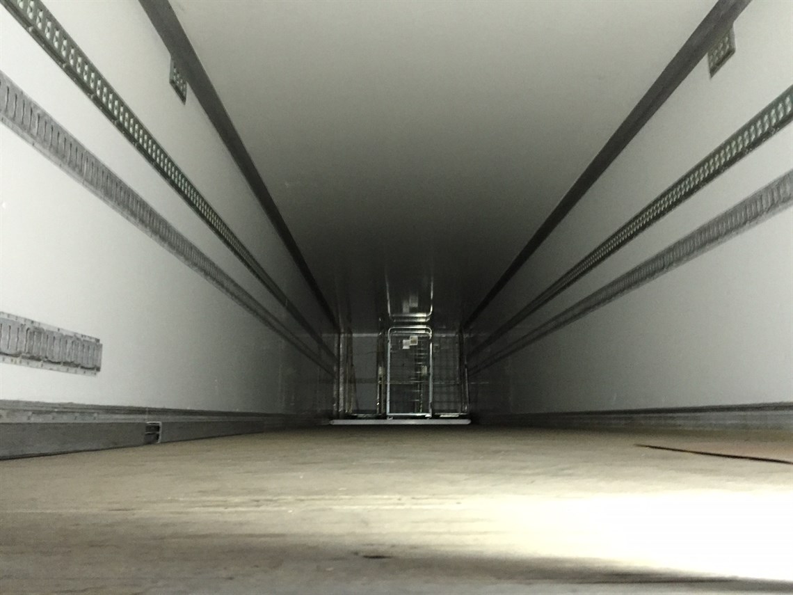 refurbished-double-deck-race-trailer-for-3-ca