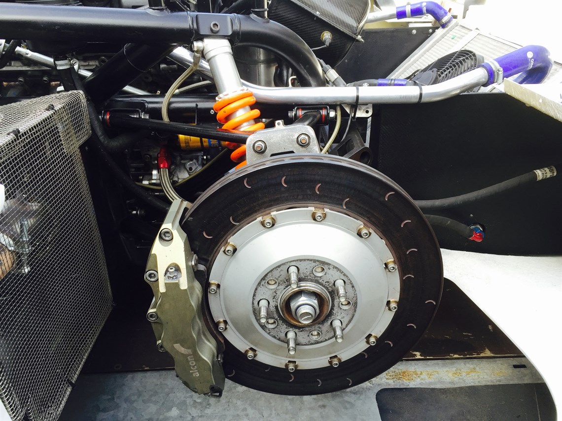 ginetta-g55-gt4-race-winning-car-2017-upgrade