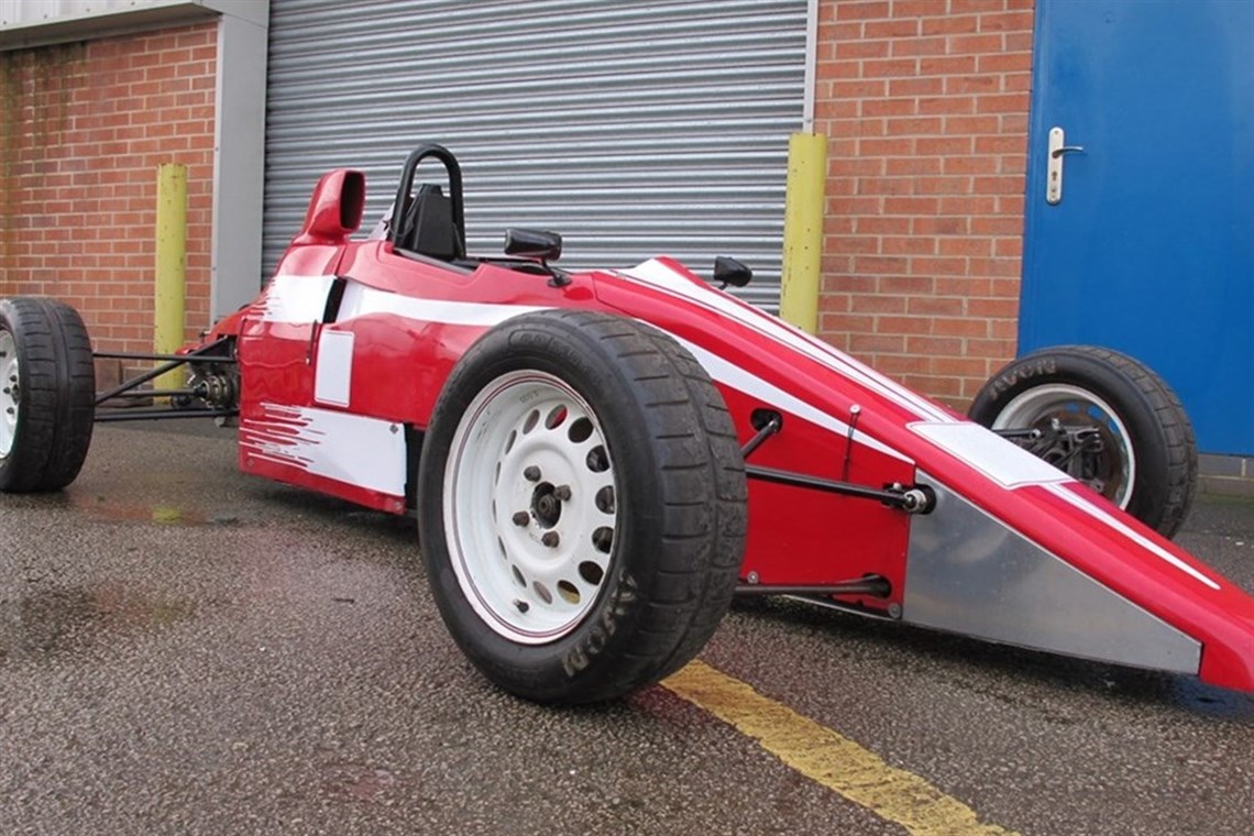 van-diemen-rf90