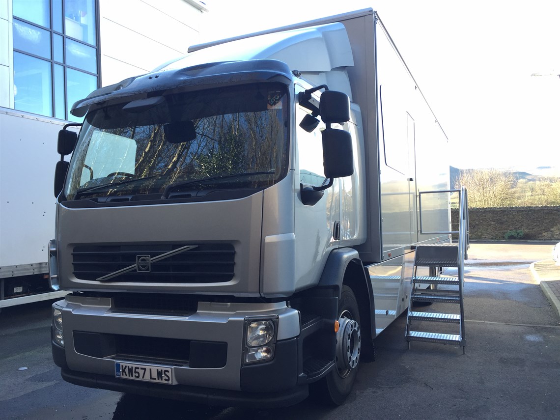 ultra-high-specification-26-ton-racecar-trans