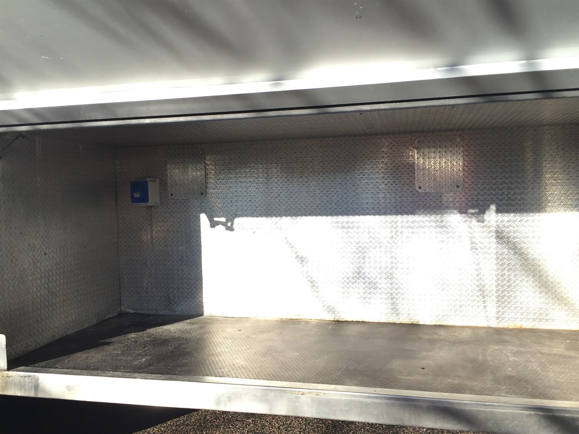 ultra-high-specification-26-ton-racecar-trans