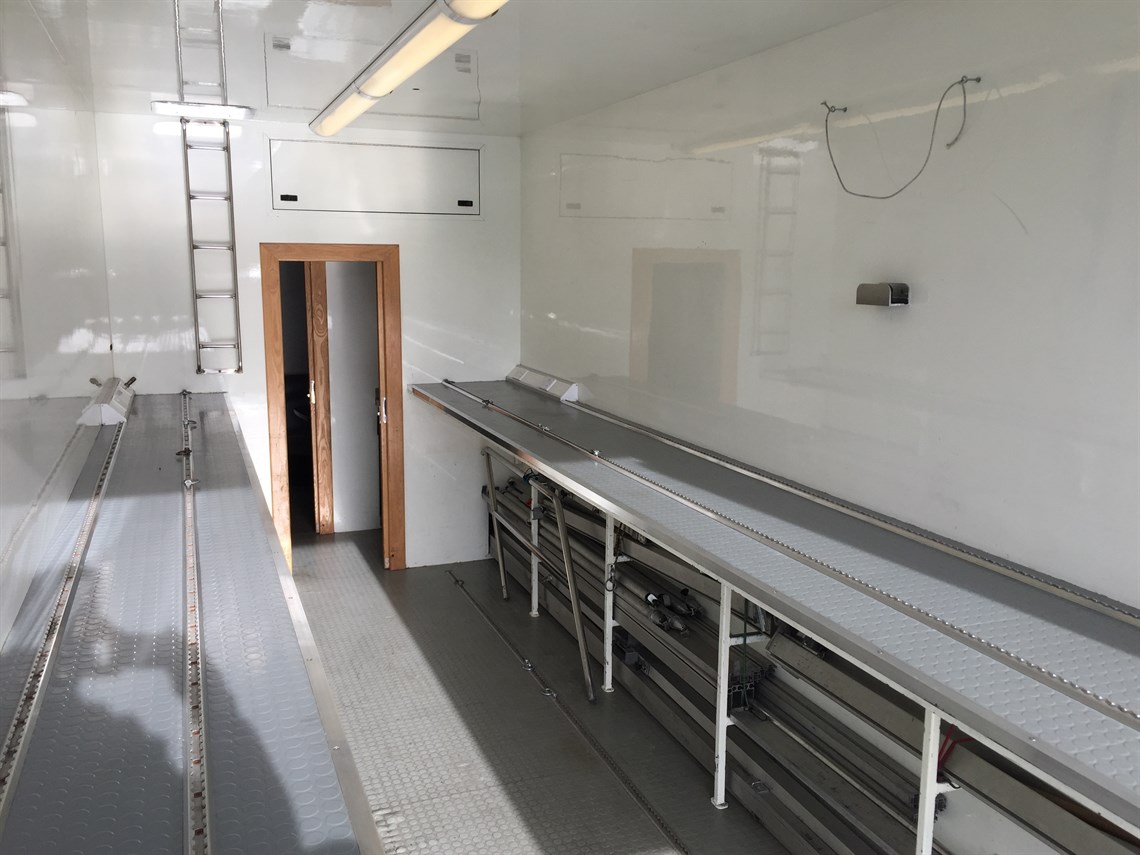 ultra-high-specification-26-ton-racecar-trans