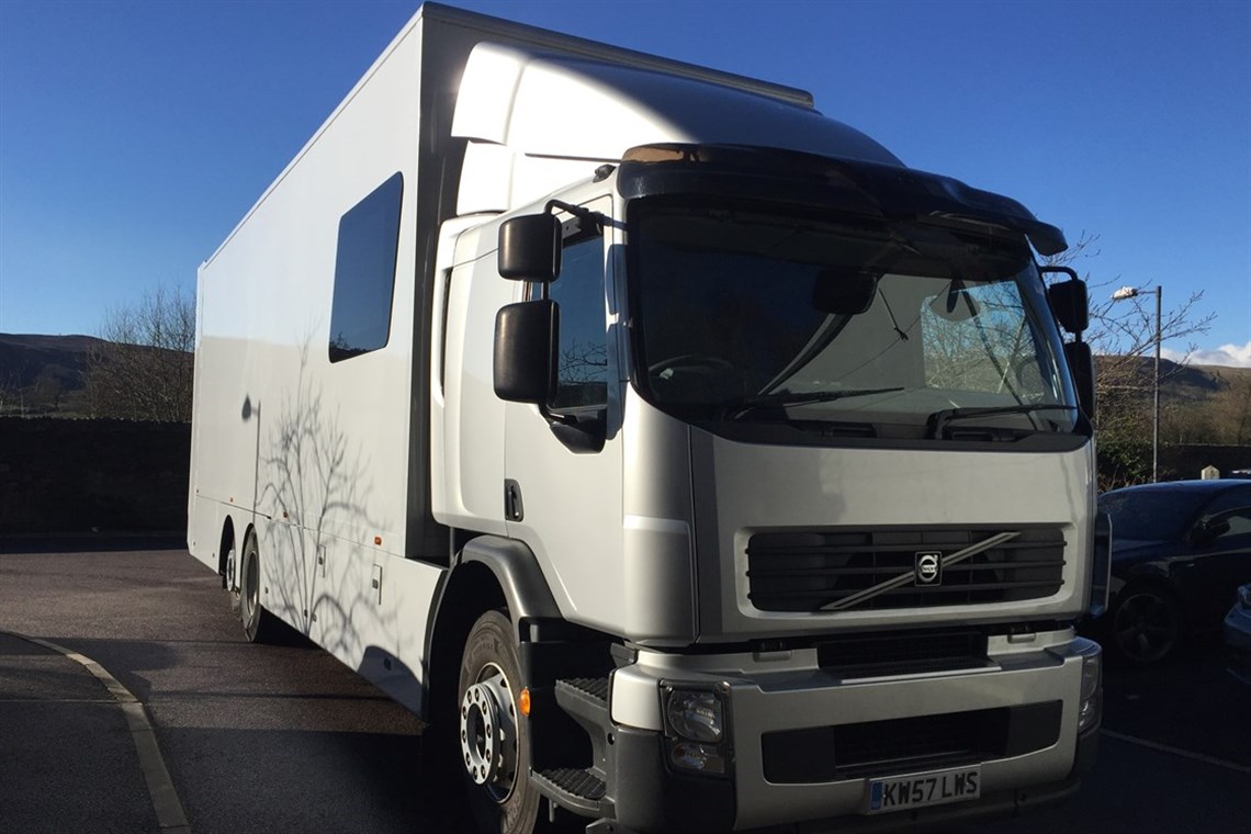 ultra-high-specification-26-ton-racecar-trans