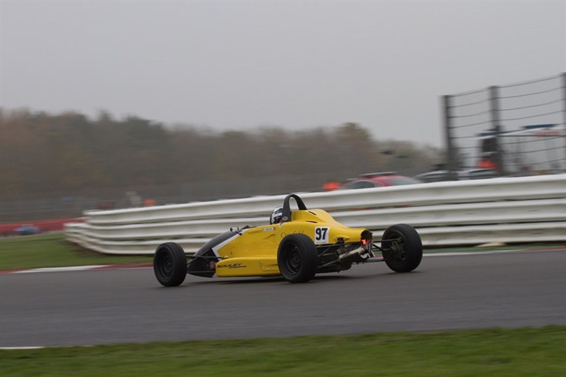 ray-gsr05-formula-ford-rolling-chassis