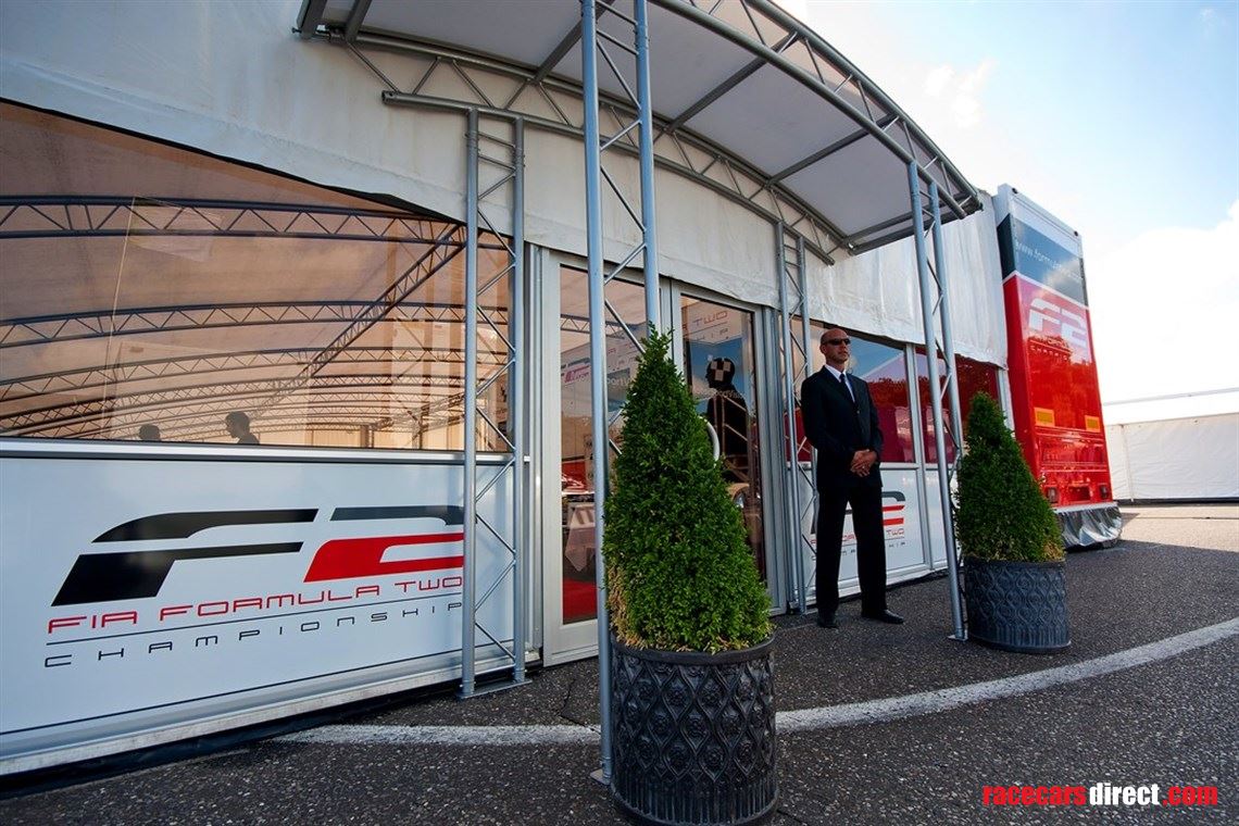 race-centre-hospitality-structure-ex-fia-form