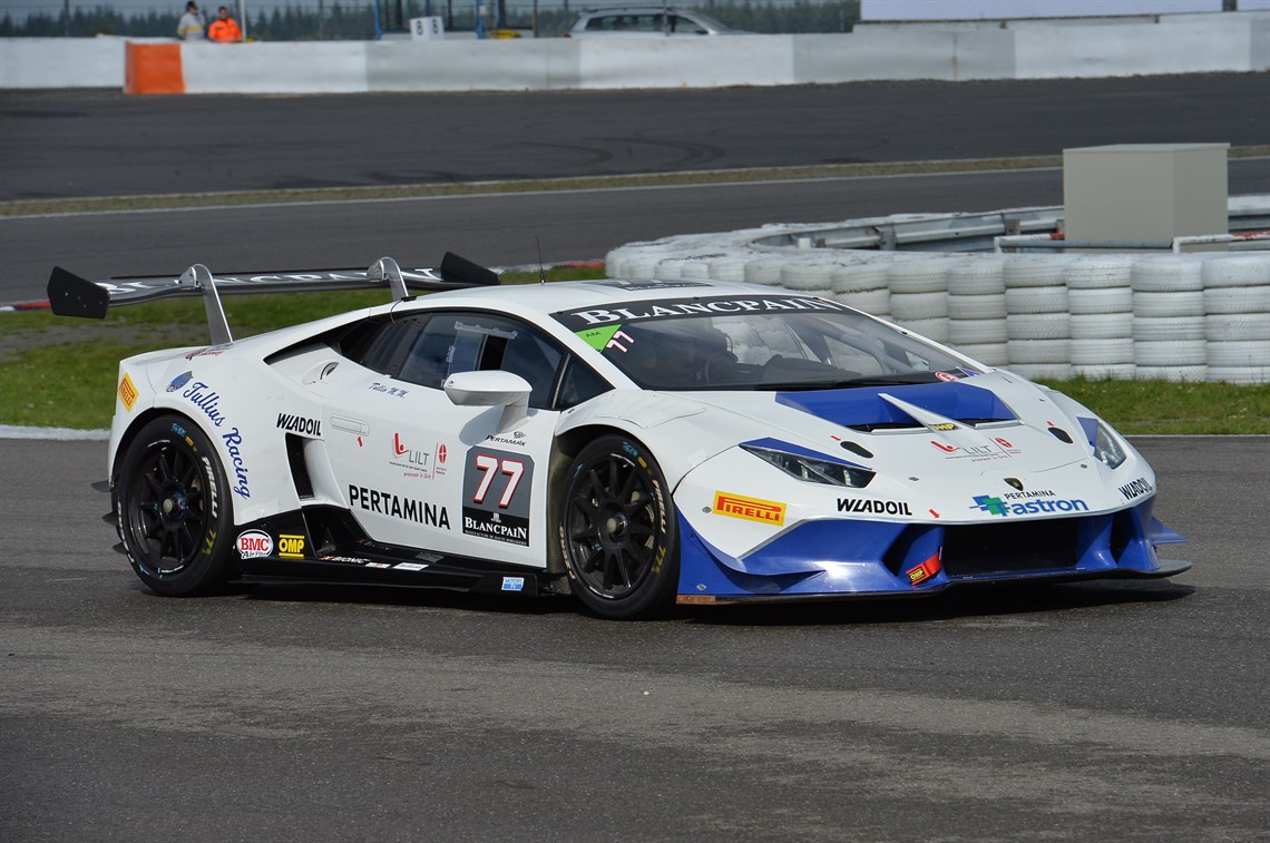 Racecarsdirect Com Lamborghini Huracan Supertrofeo