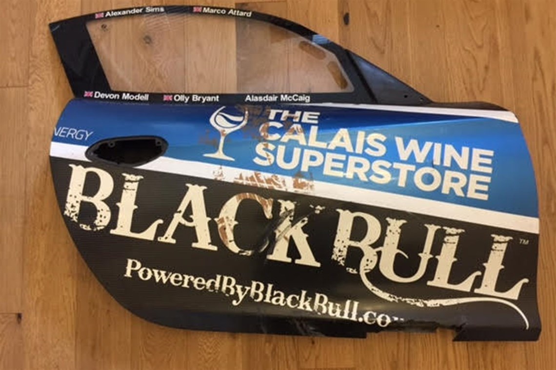 bmw-motorsport-carbon-fibre-z4m-gt3-doors