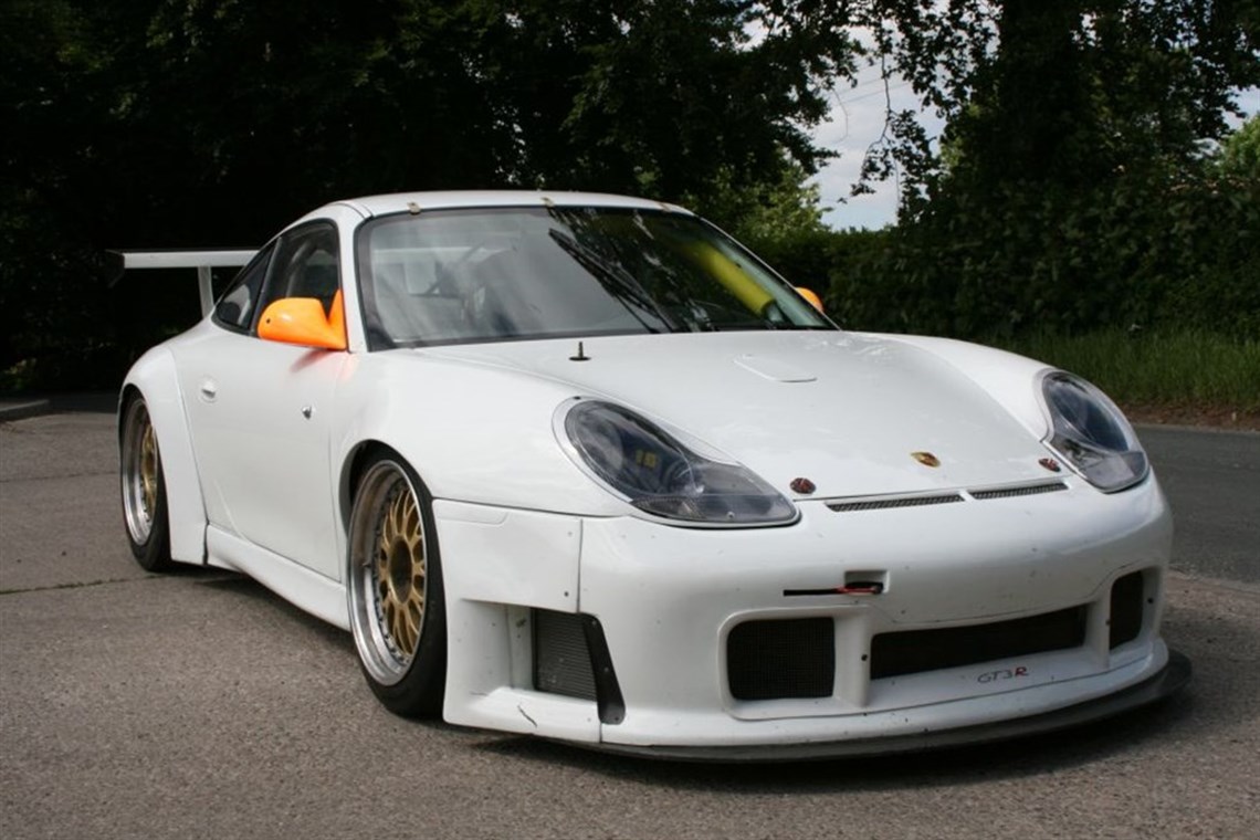 porsche-996-gt3r-with-le-mans-history