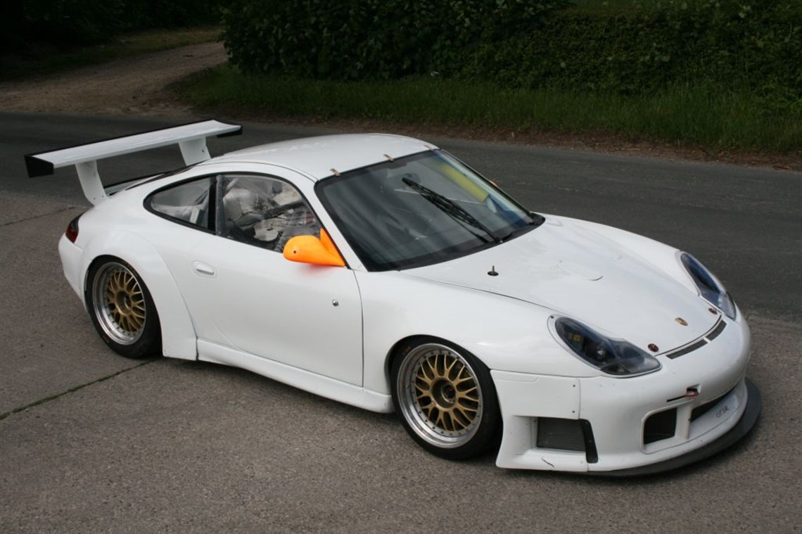 porsche-996-gt3r-with-le-mans-history