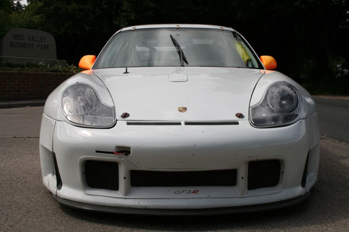 porsche-996-gt3r-with-le-mans-history