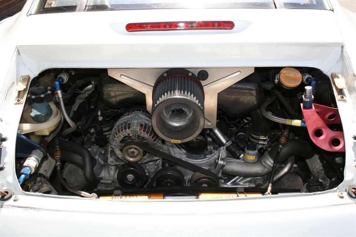 porsche-996-gt3r-with-le-mans-history