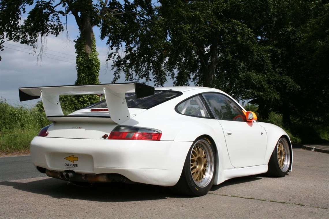 porsche-996-gt3r-with-le-mans-history