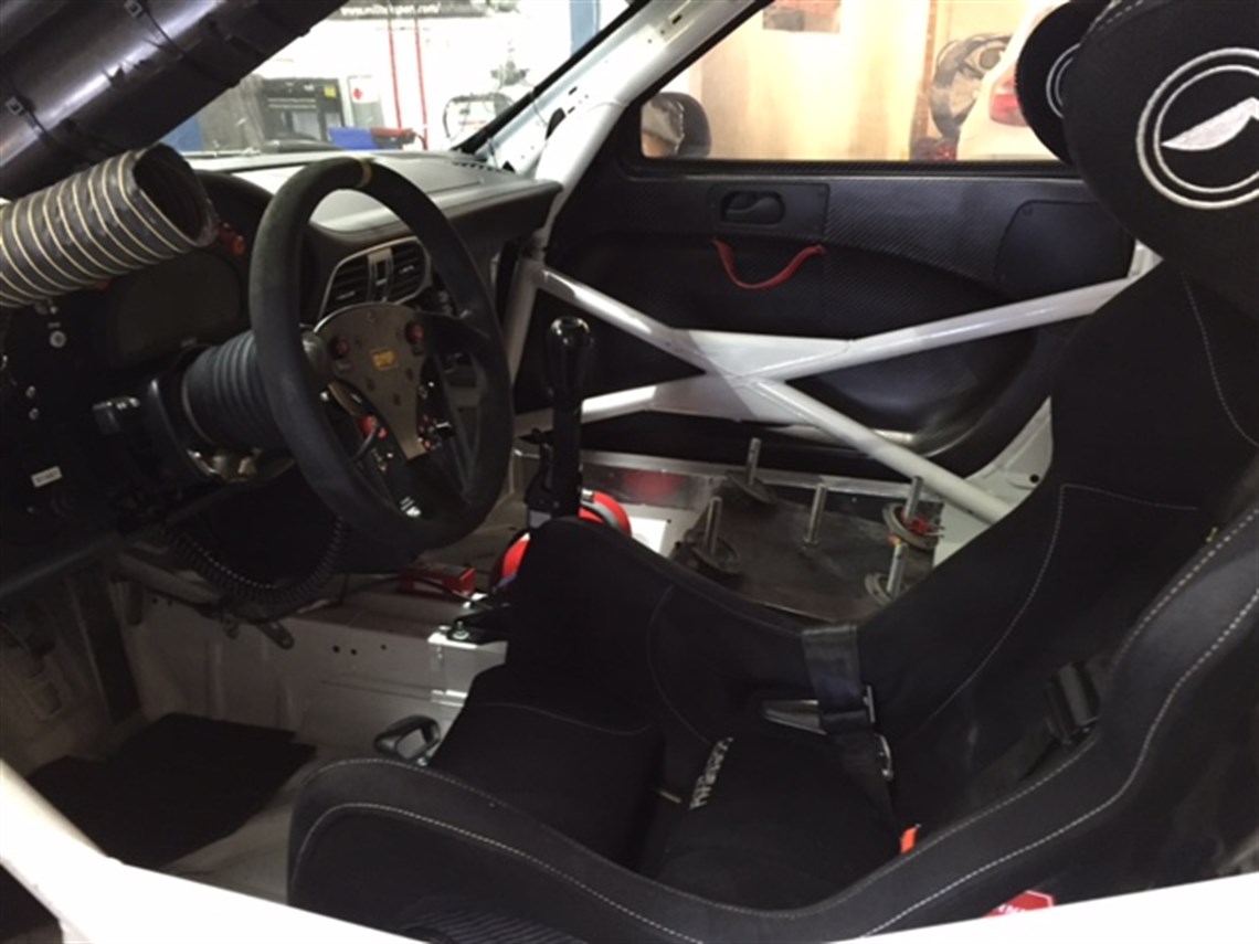 porsche-997-cup-car-gt4-and-carrera-cup-speci