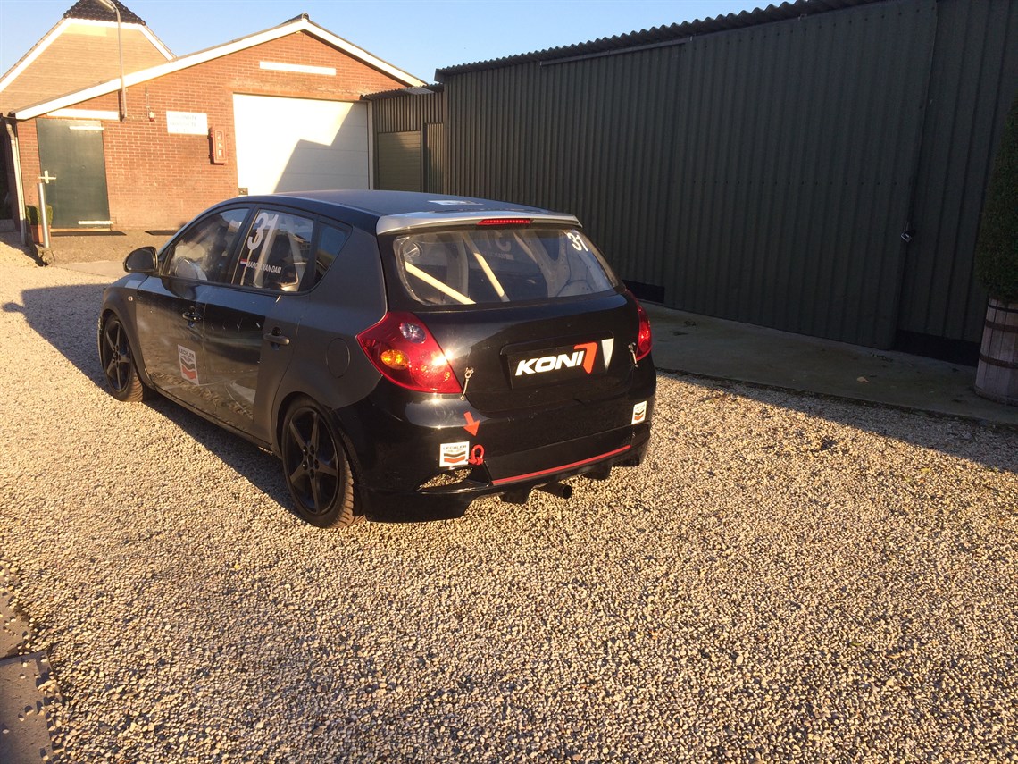 287-hp-kia-ceed-20-mitsubishi-evo-turbo