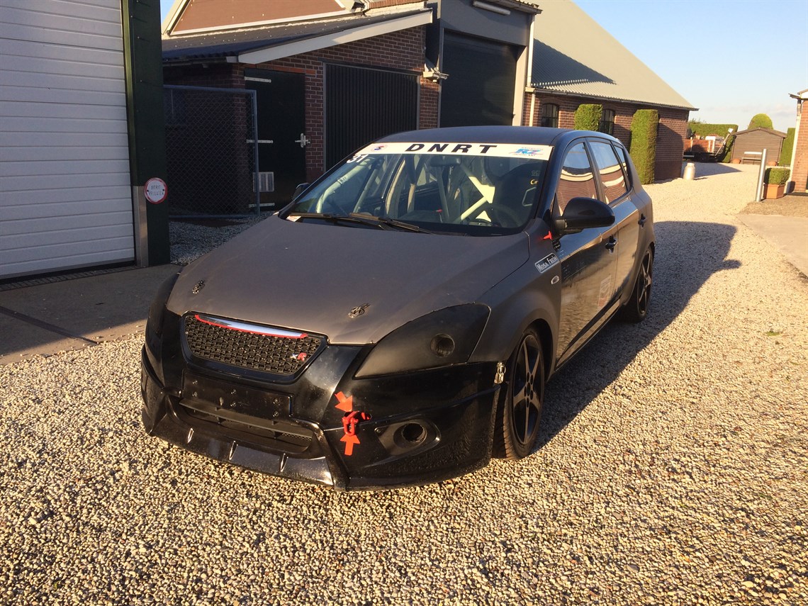 287-hp-kia-ceed-20-mitsubishi-evo-turbo